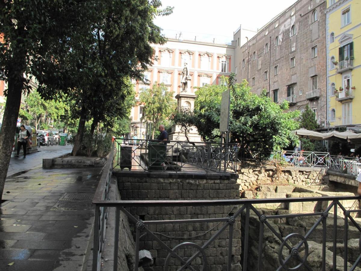 مبيت وإفطار نابولي I Dioscuri المظهر الخارجي الصورة